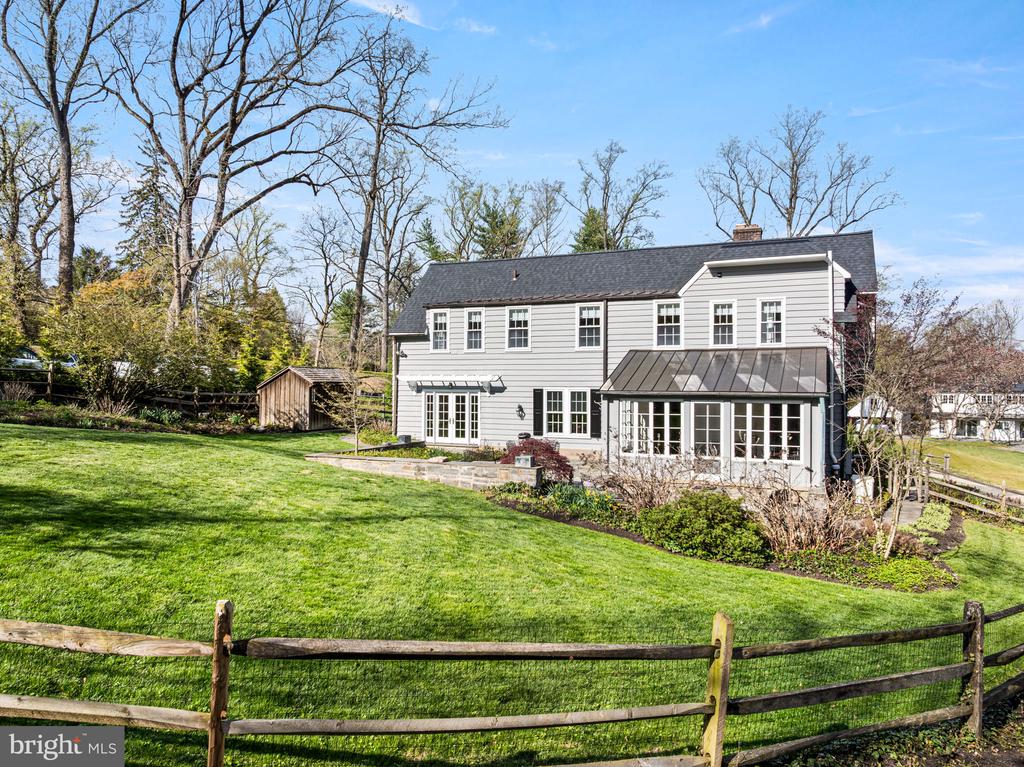 261 FARM ROAD