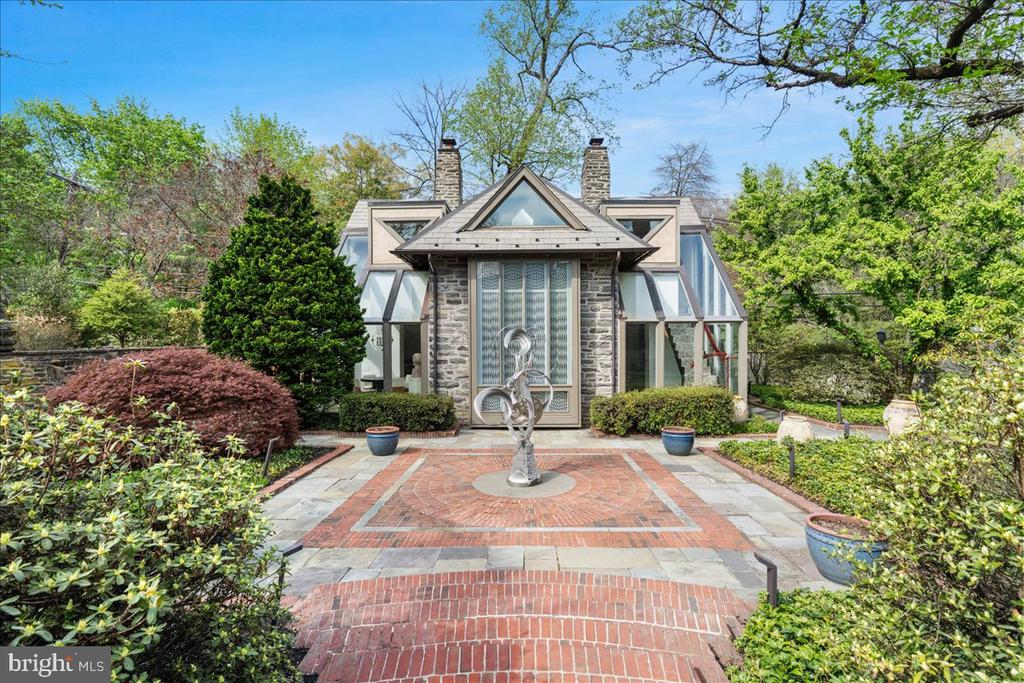 26 OLD GULPH ROAD