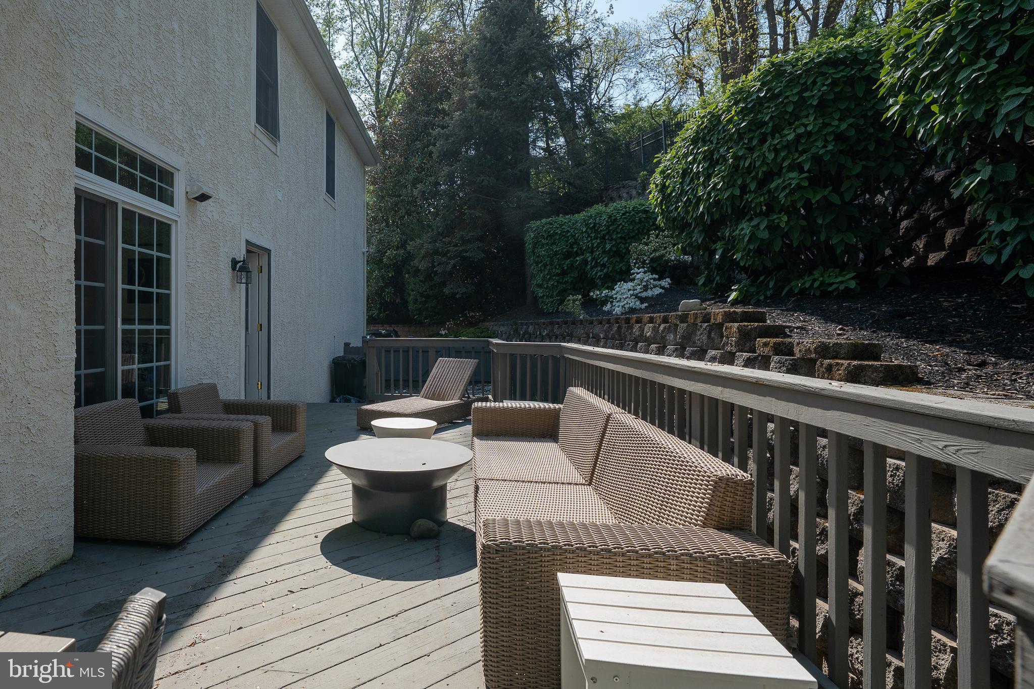 416 SPRING GARDEN LANE