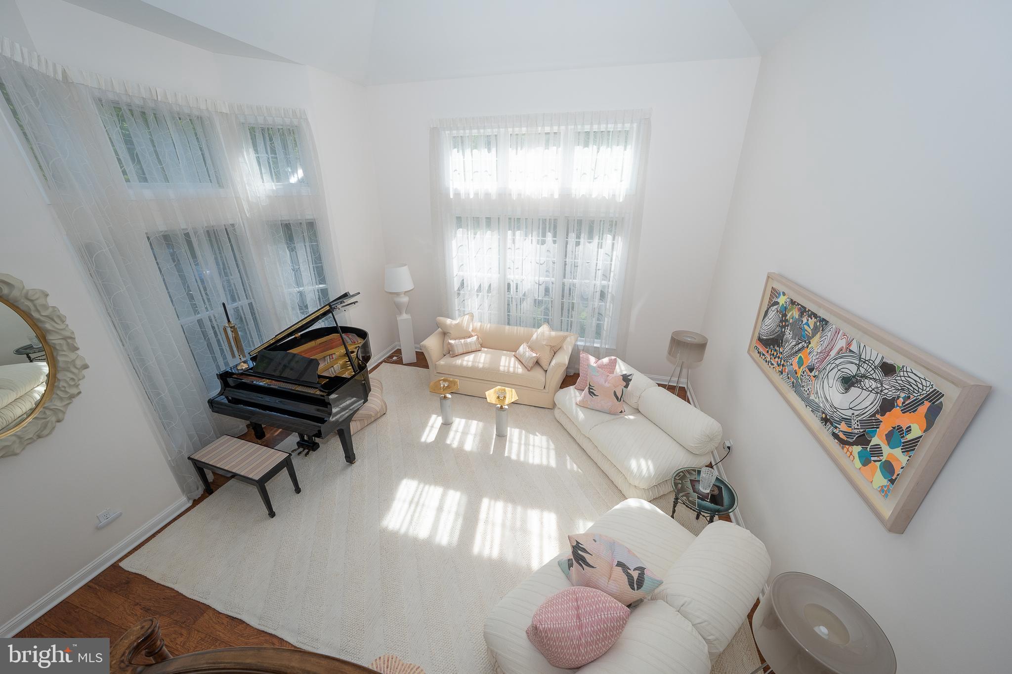 416 SPRING GARDEN LANE