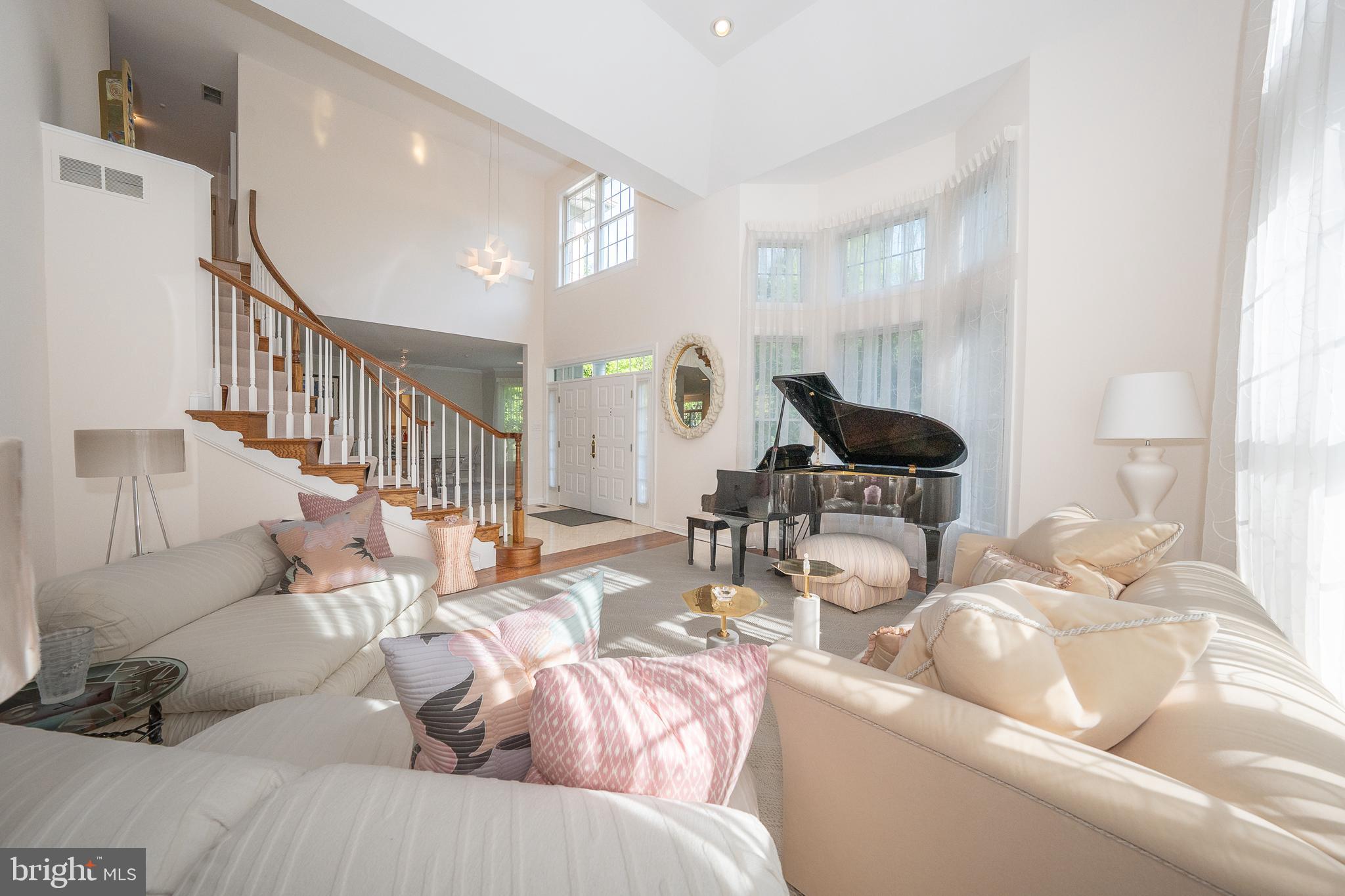 416 SPRING GARDEN LANE