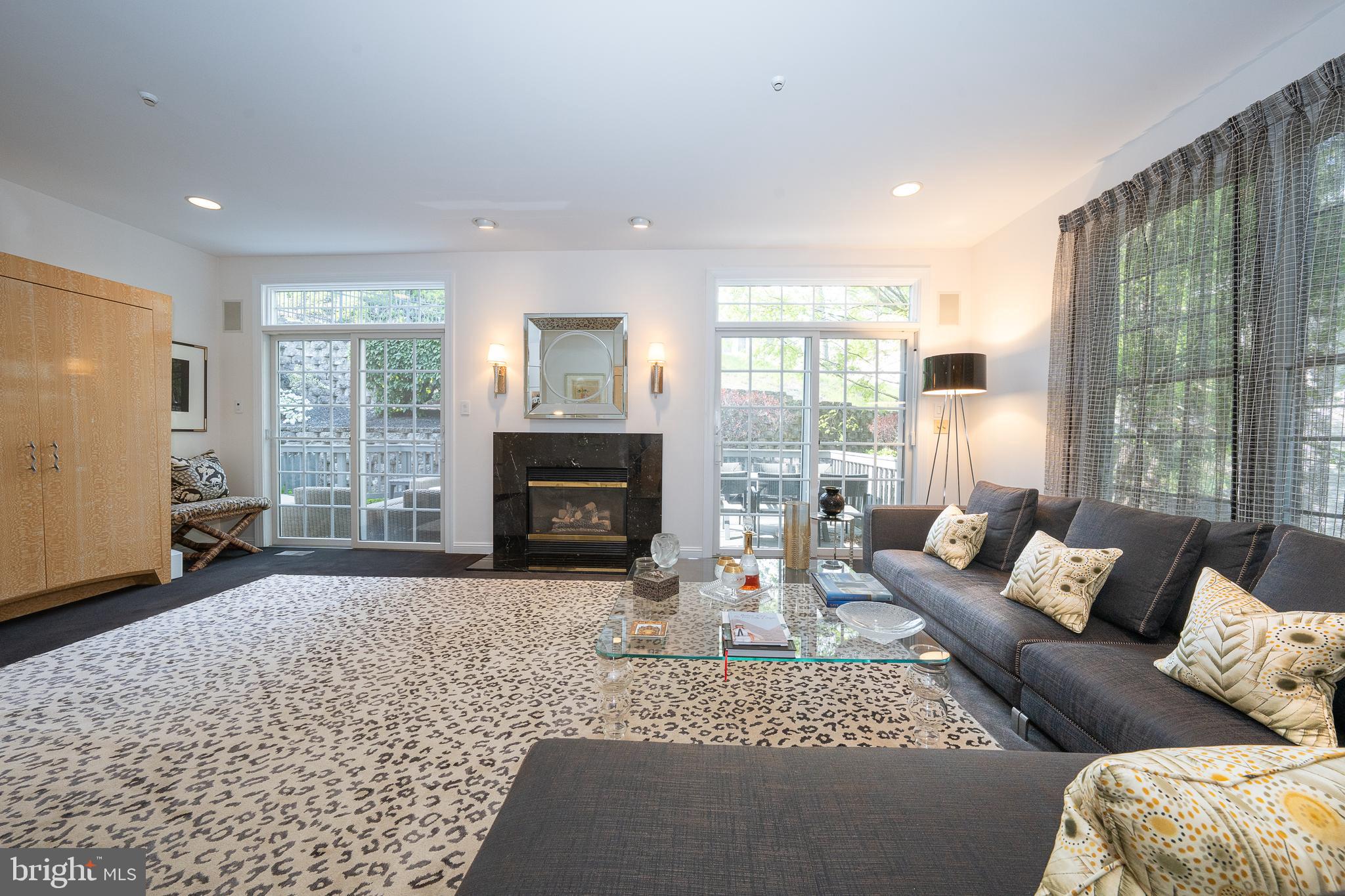 416 SPRING GARDEN LANE