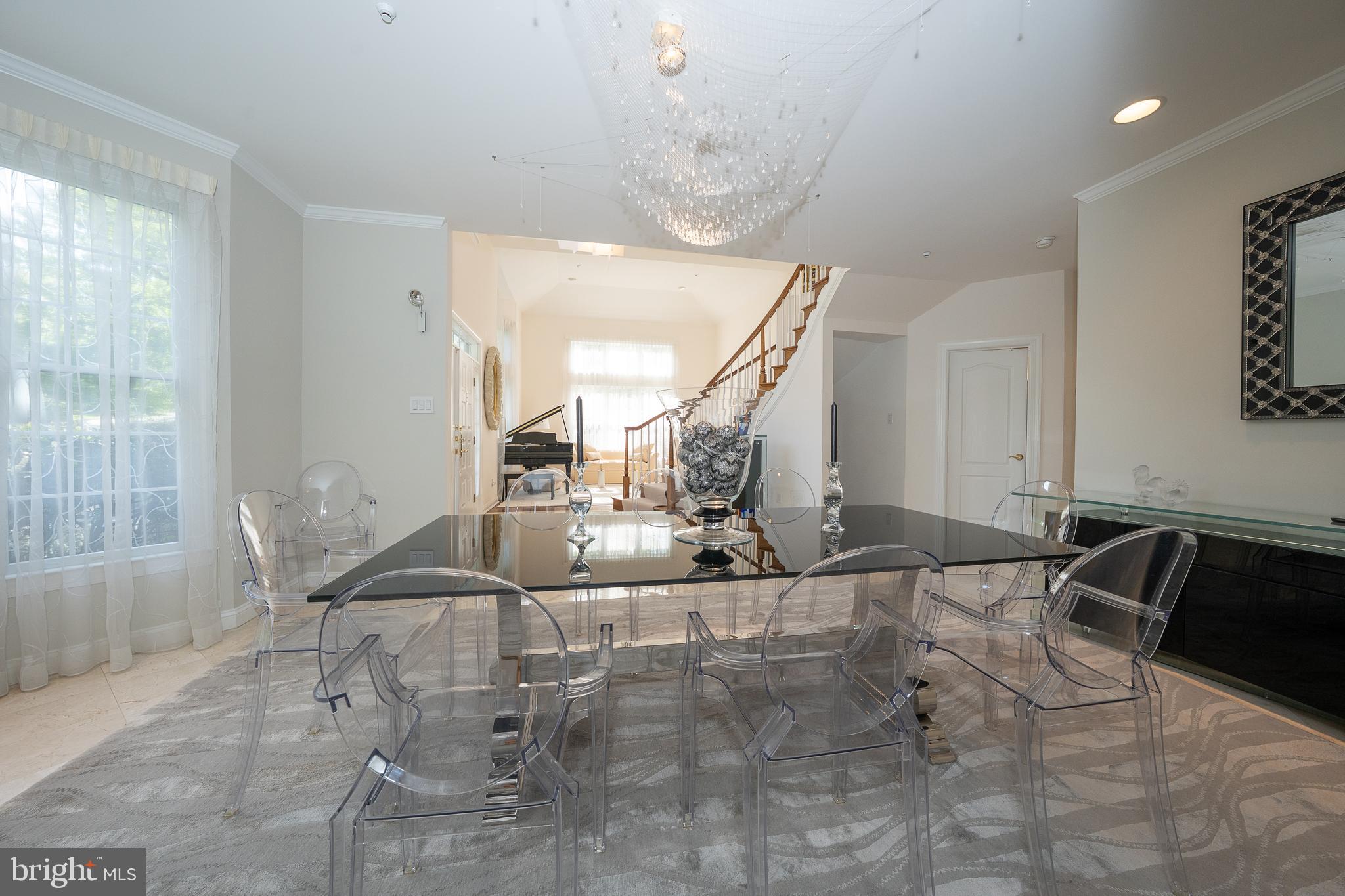 416 SPRING GARDEN LANE