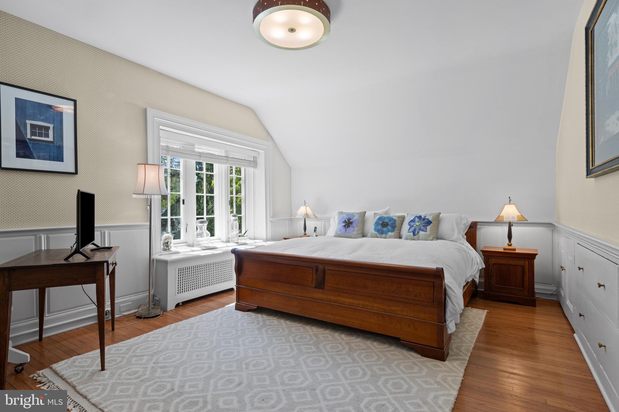 1320 HUNTSMAN LANE