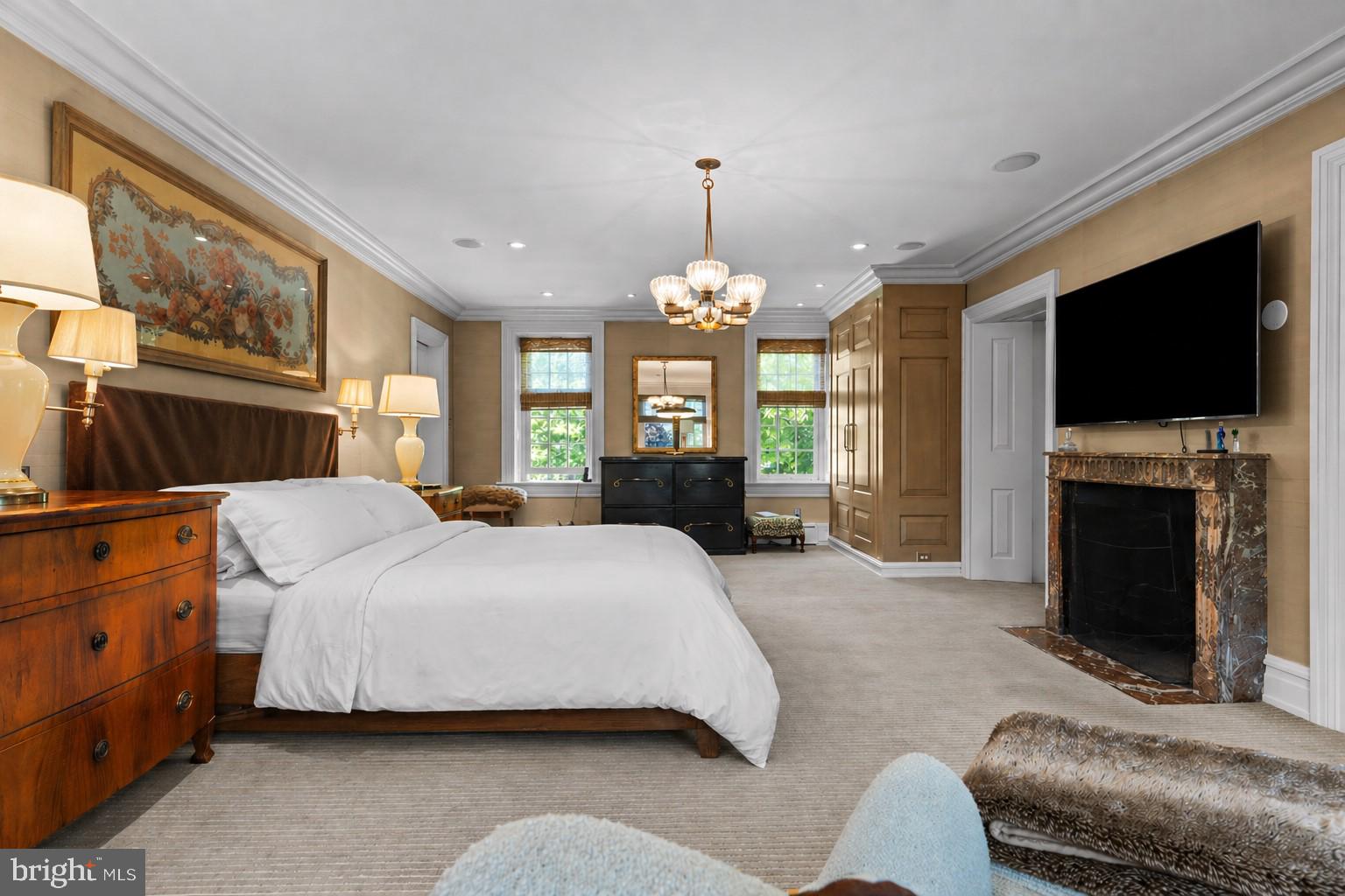 1320 HUNTSMAN LANE