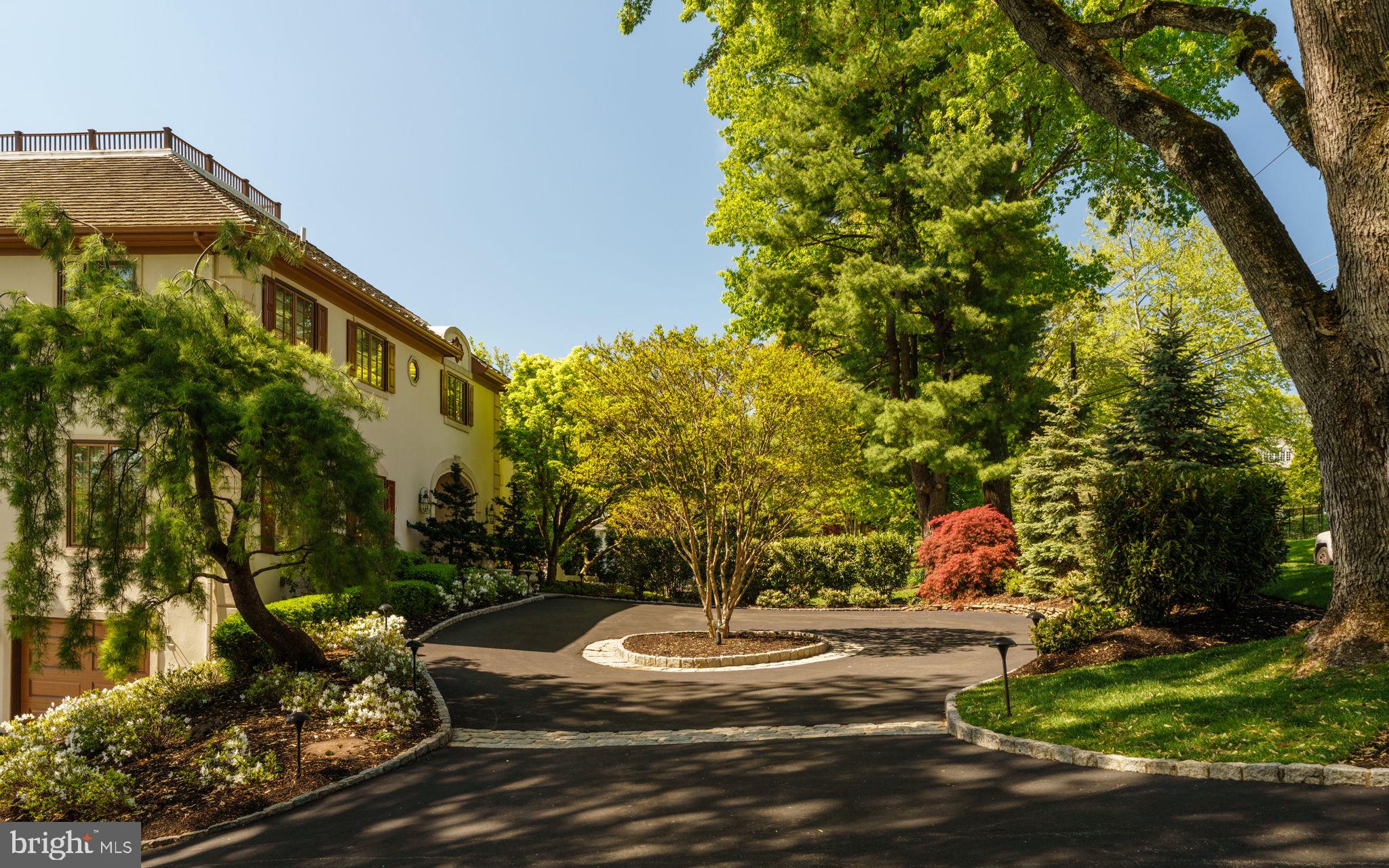 1533 BRIAR HILL ROAD