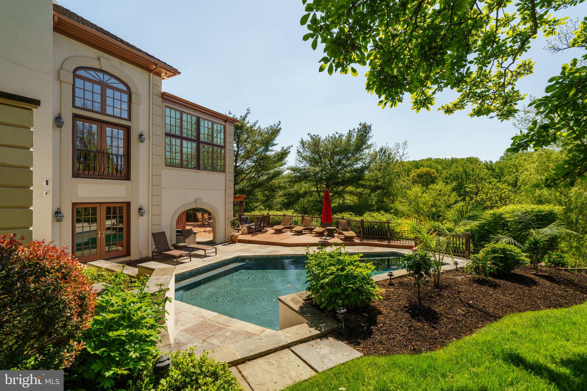 1533 BRIAR HILL ROAD