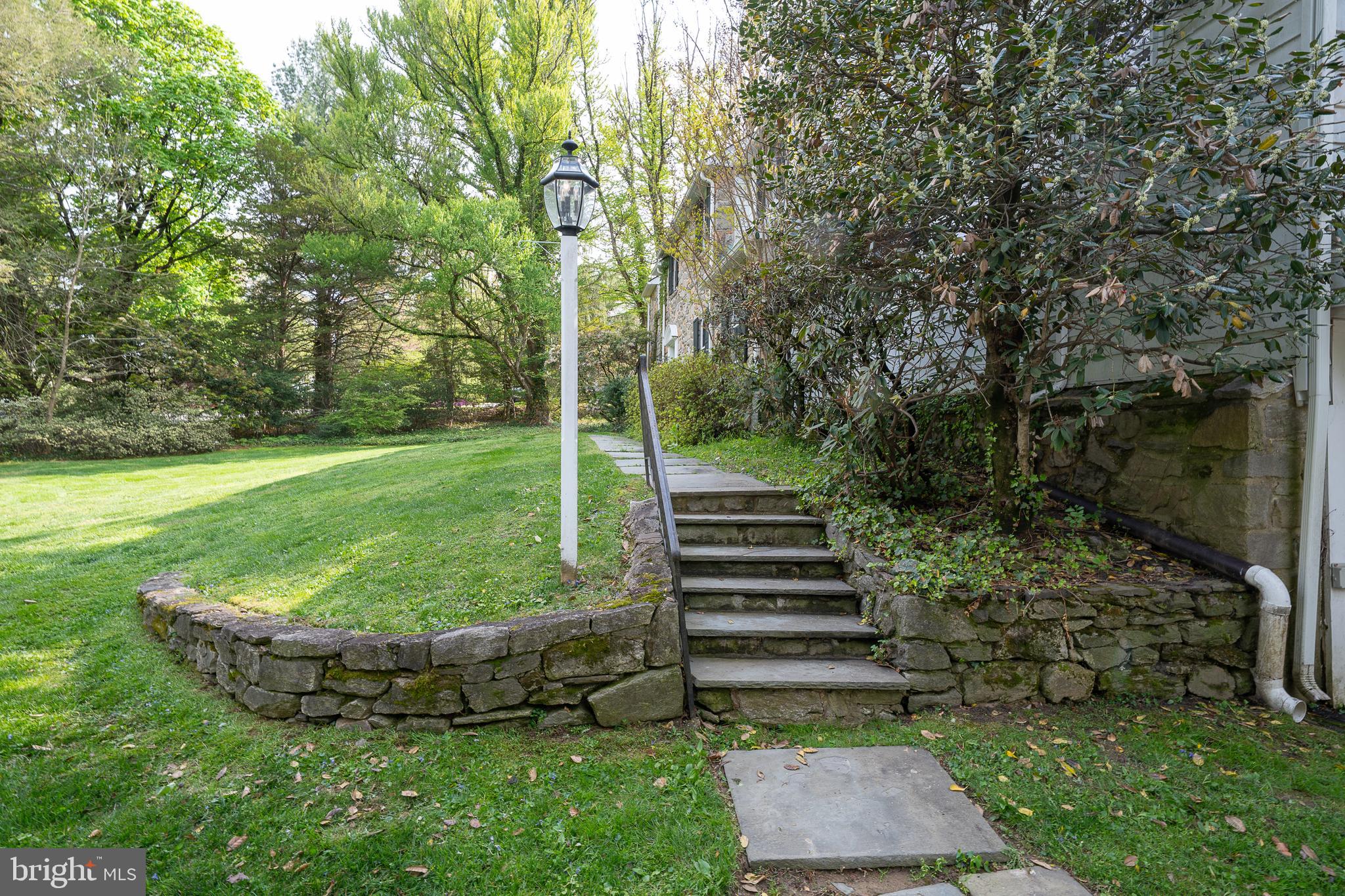 510 LYNMERE ROAD