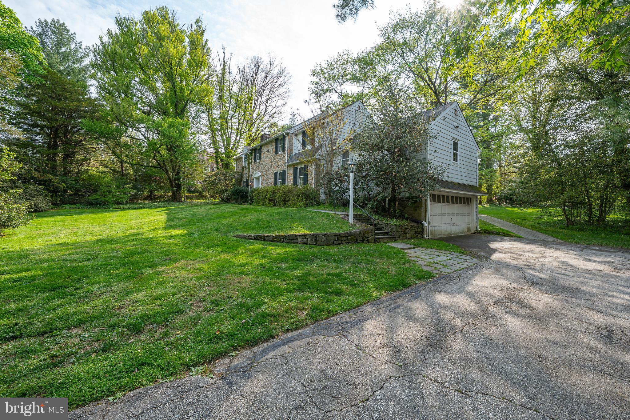 510 LYNMERE ROAD