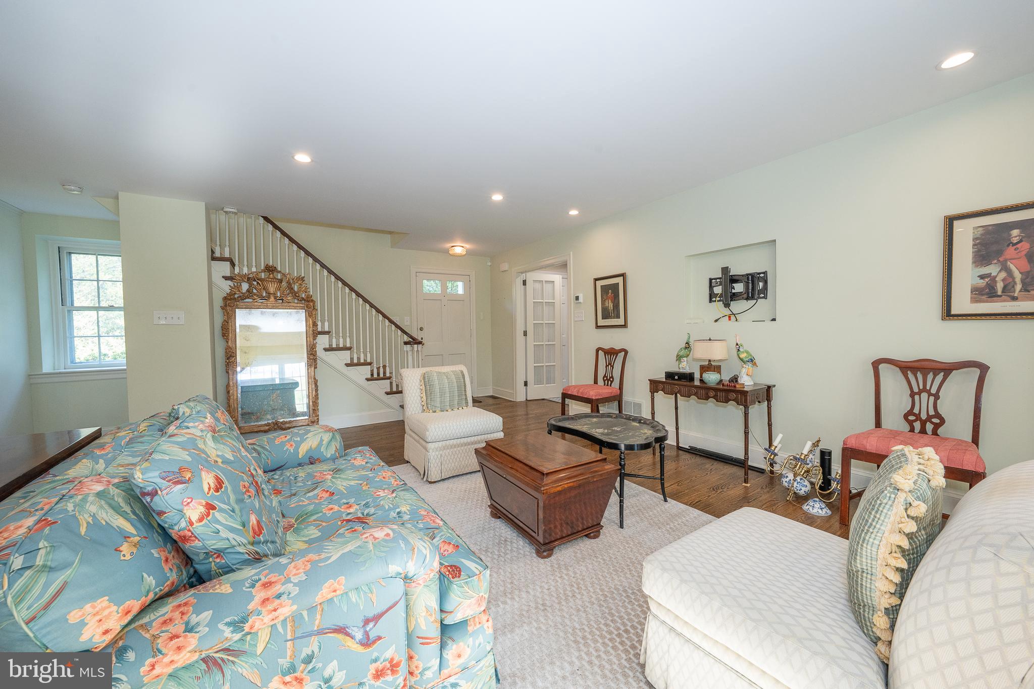 510 LYNMERE ROAD