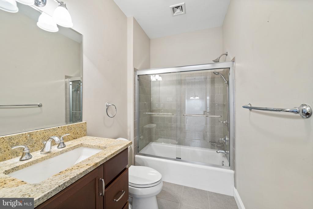 101 WOODSIDE ROAD Unit: C