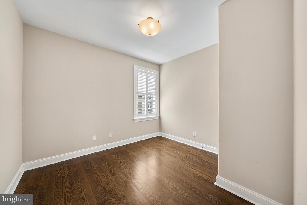 101 WOODSIDE ROAD Unit: C