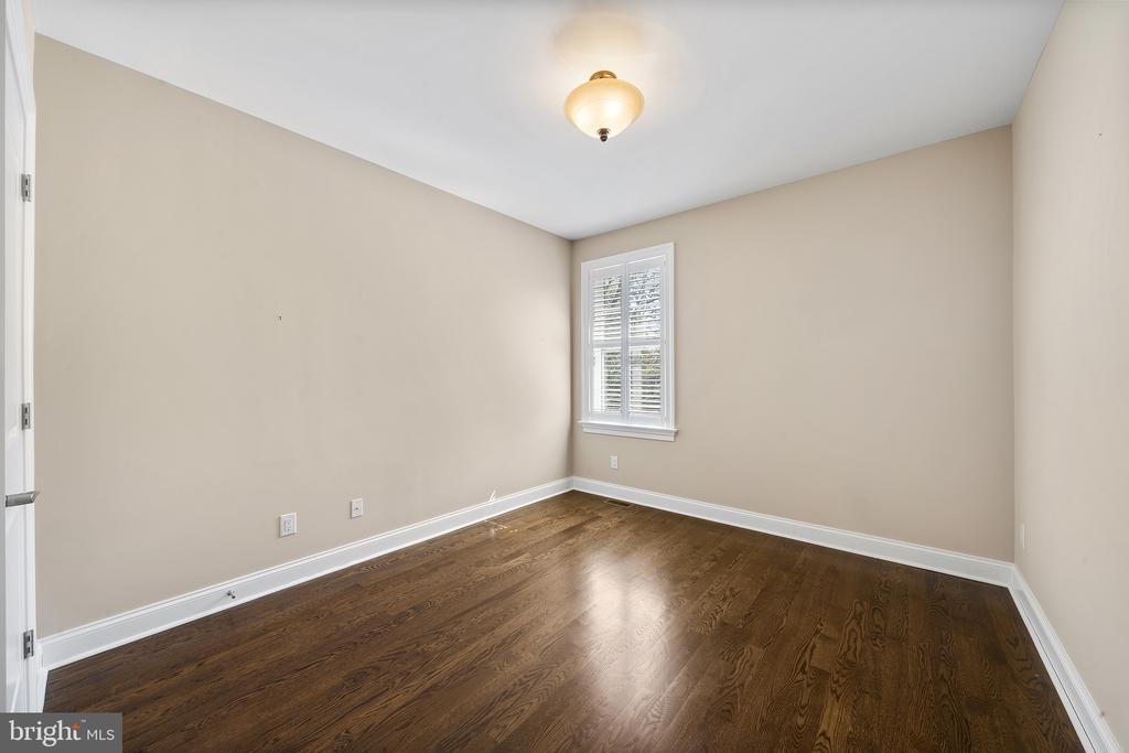 101 WOODSIDE ROAD Unit: C