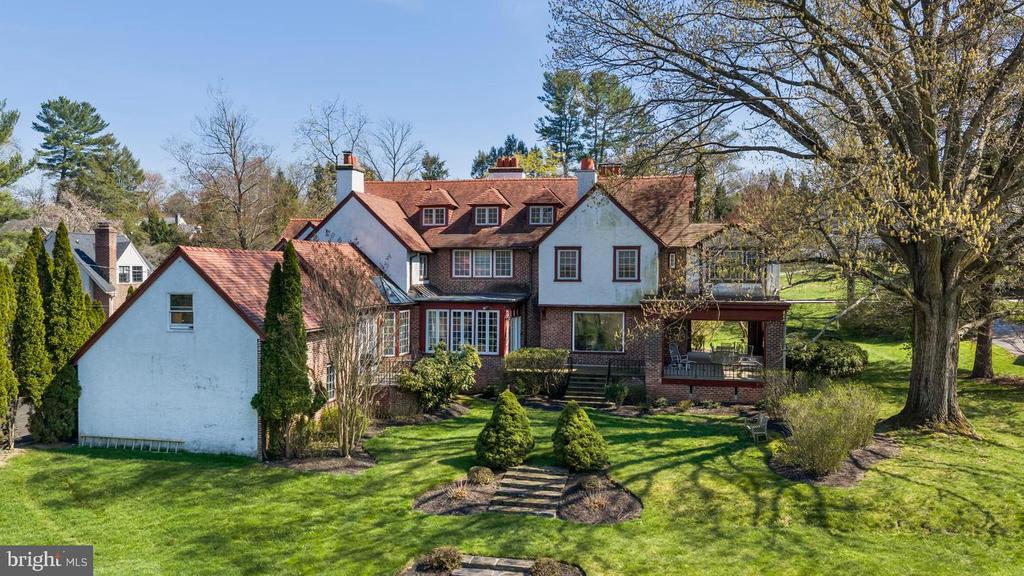 764 MOUNT MORO ROAD