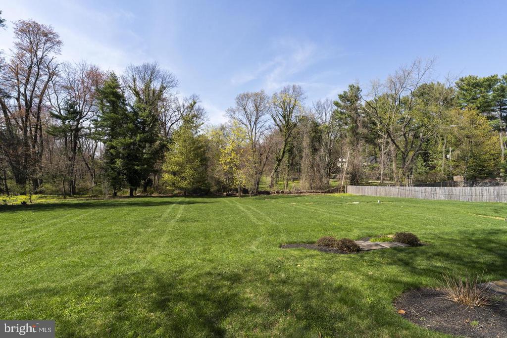 764 MOUNT MORO ROAD