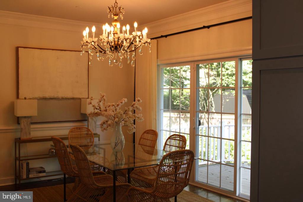 219 E MONTGOMERY AVENUE Unit: 6