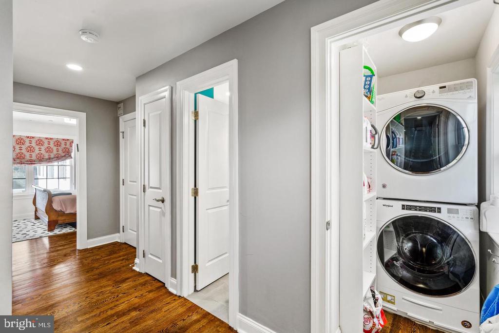 219 E MONTGOMERY AVENUE Unit: 6