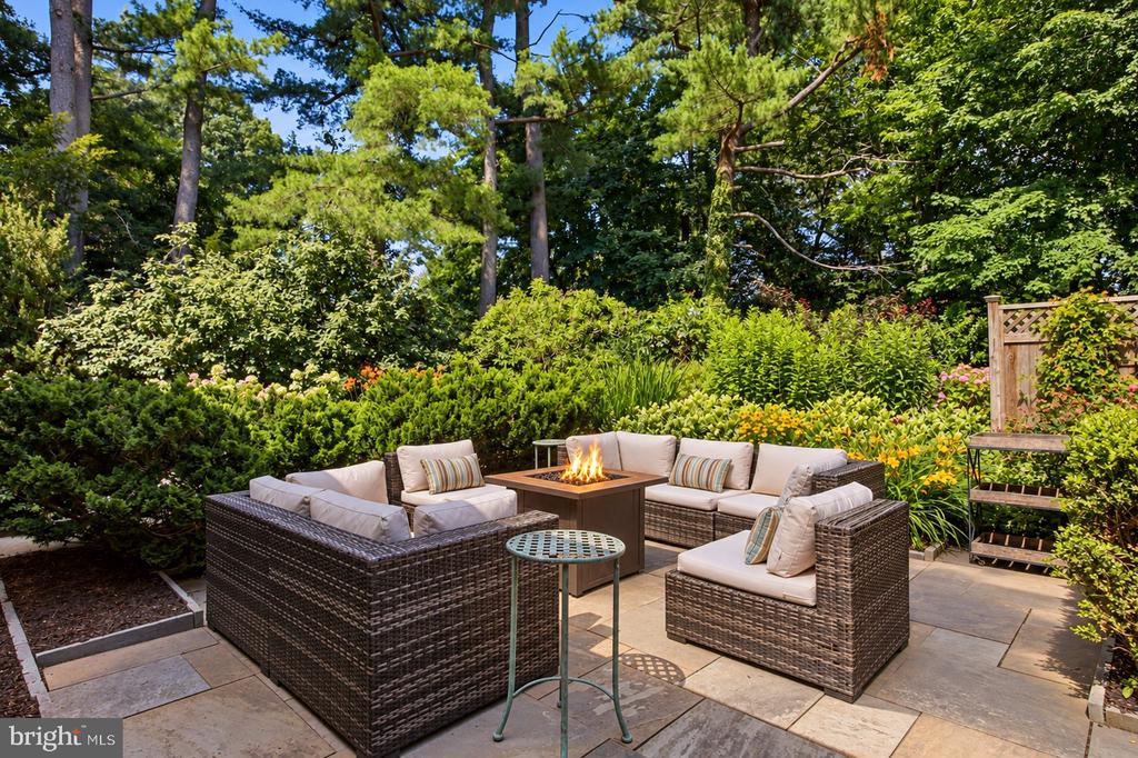 735 RIGHTERS MILL ROAD Unit:           
