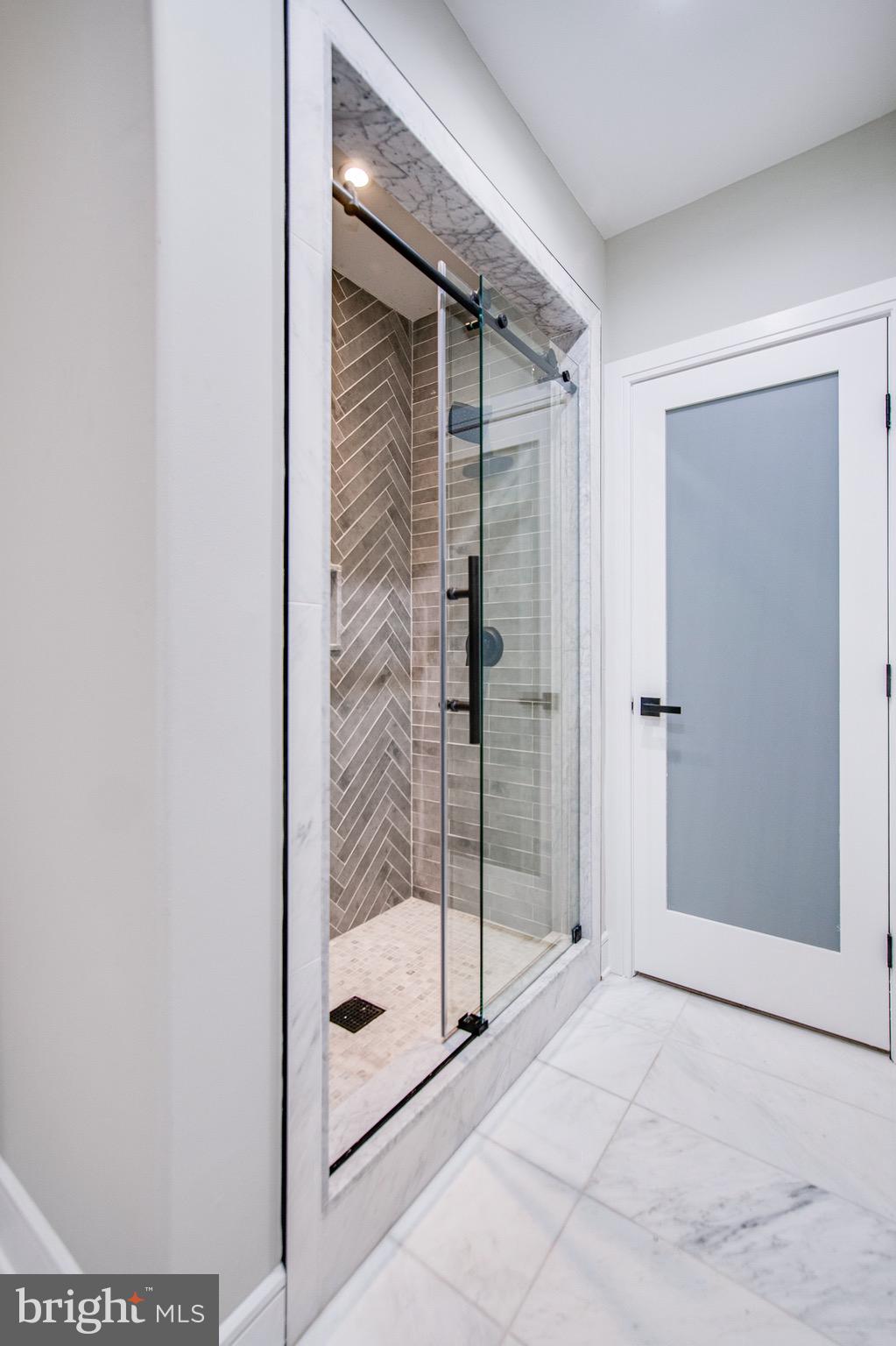 1718 North STREET Unit: 2