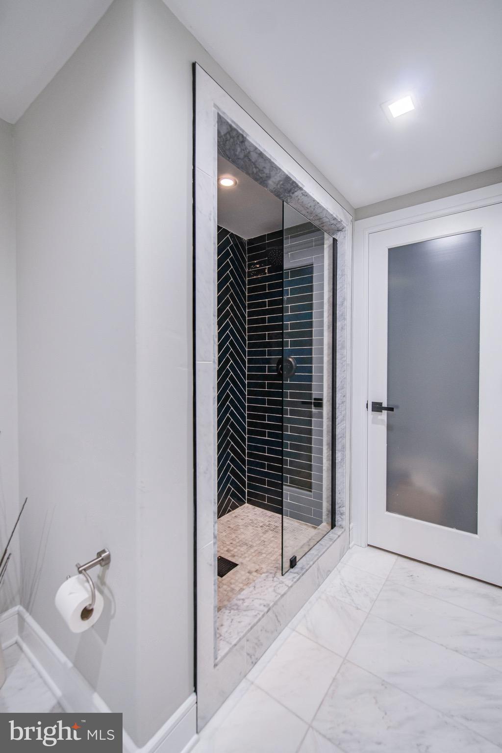 1718 North STREET Unit: 2