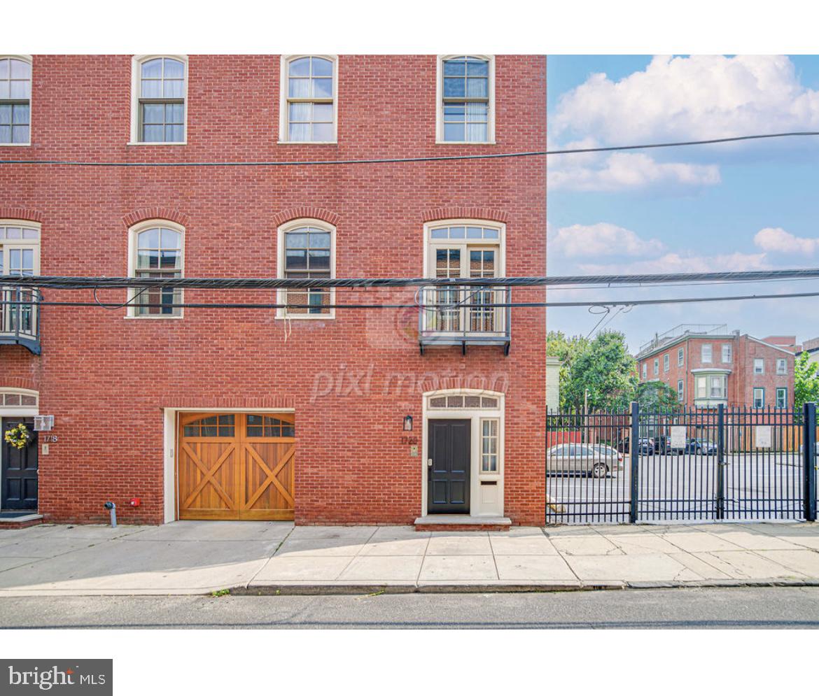 1718 North STREET Unit: 2