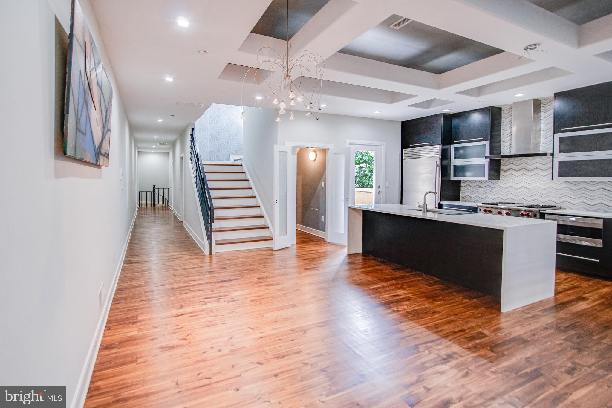 1718 North STREET Unit: 2
