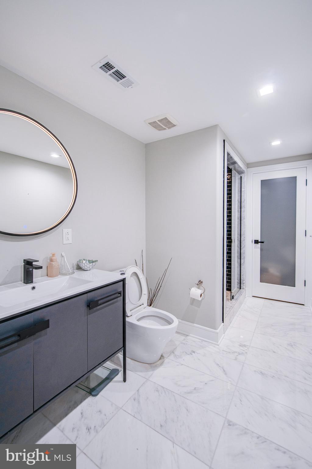 1718 North STREET Unit: 2