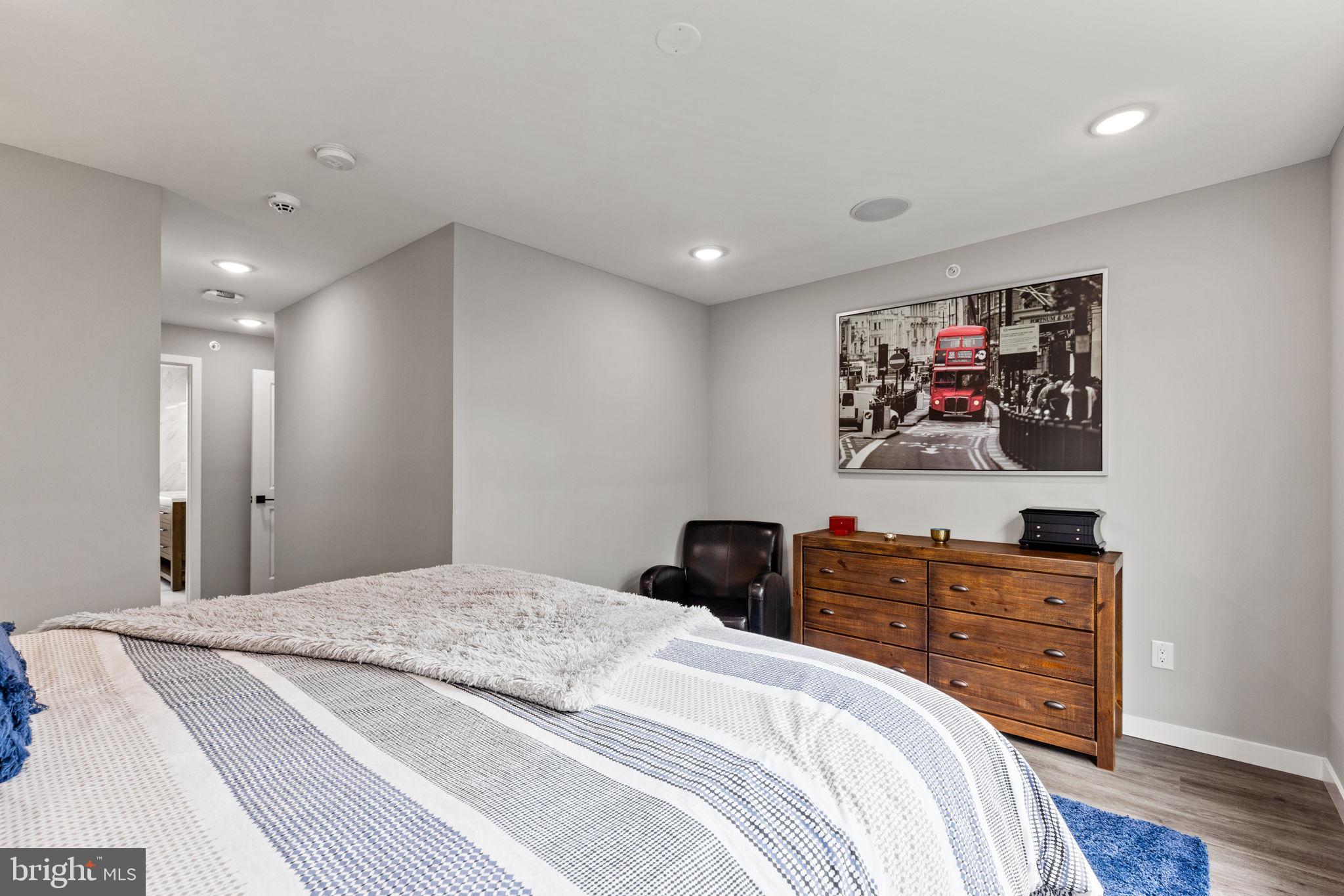 815 Perkiomen St #8