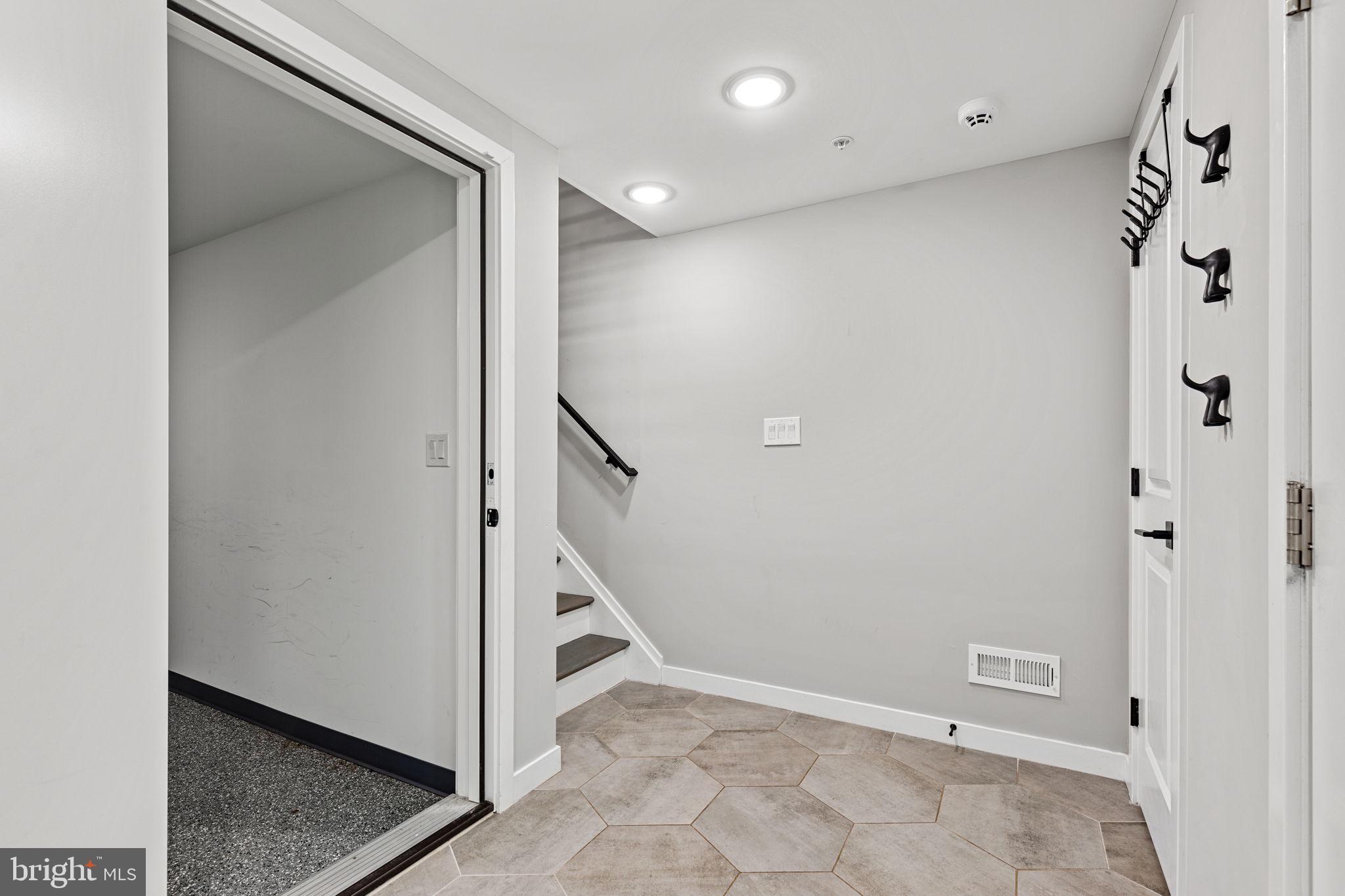 815 Perkiomen St #8