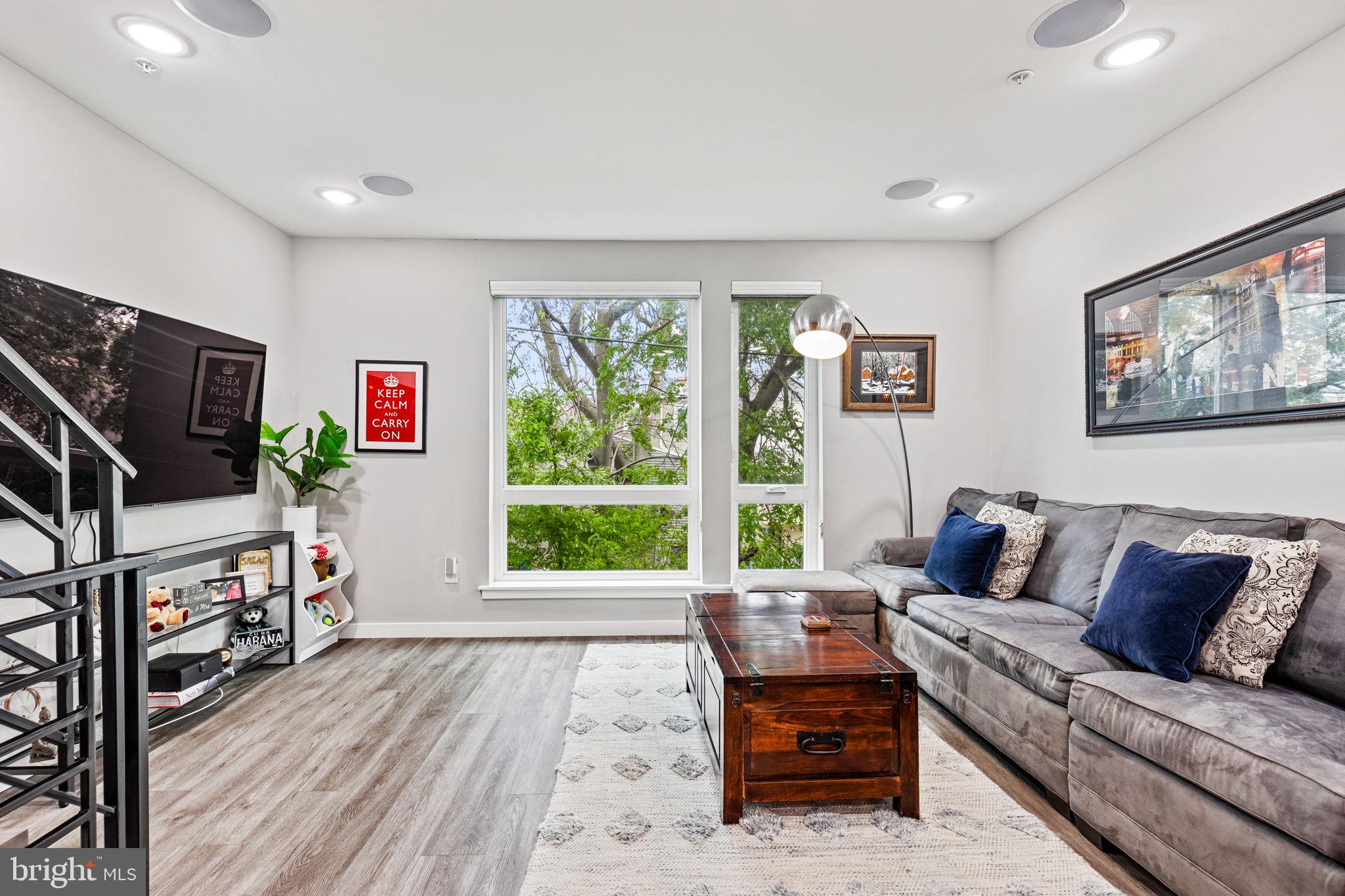 815 Perkiomen St #8