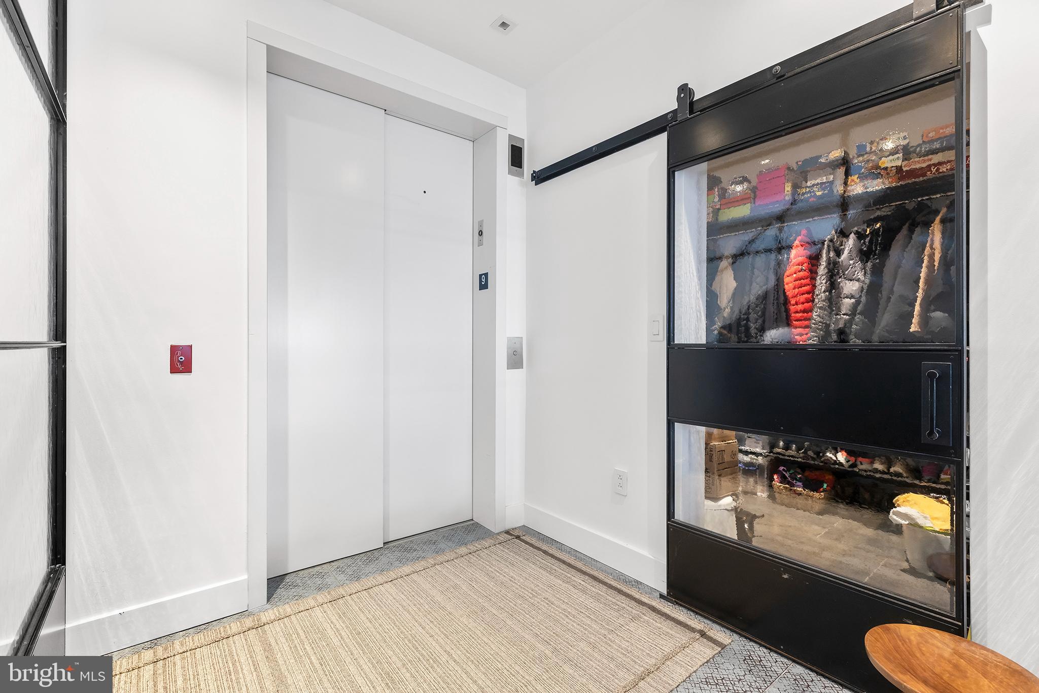 2108-10 Walnut St #Ph