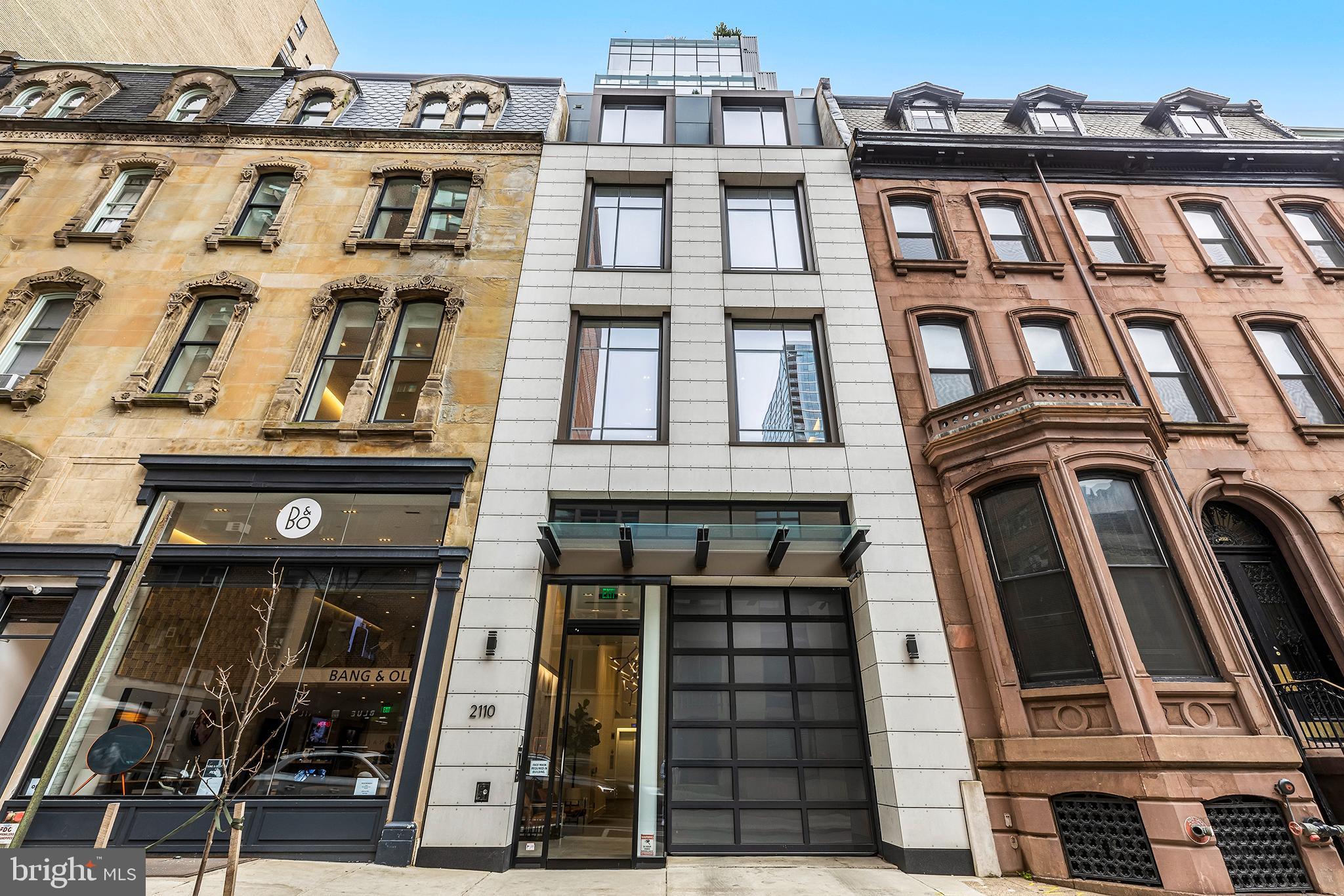 2108-10 Walnut St #Ph