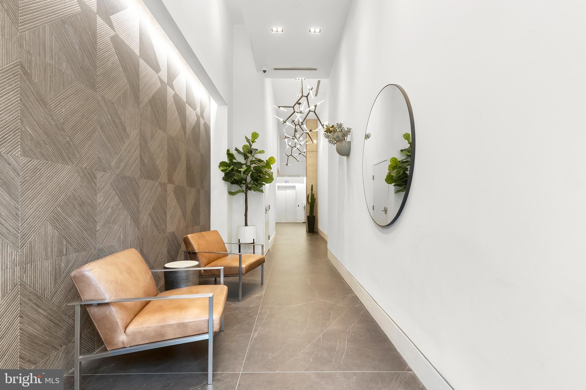 2108-10 Walnut St #Ph