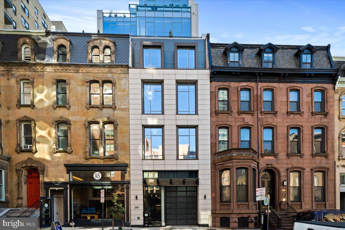 2108-10 WALNUT ST #PH