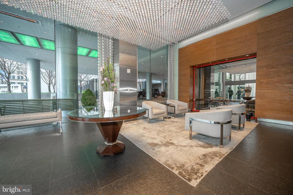 1414 S Penn Sq #23h