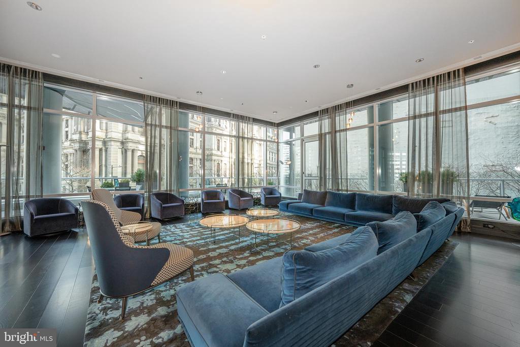 1414 S Penn Sq #23h