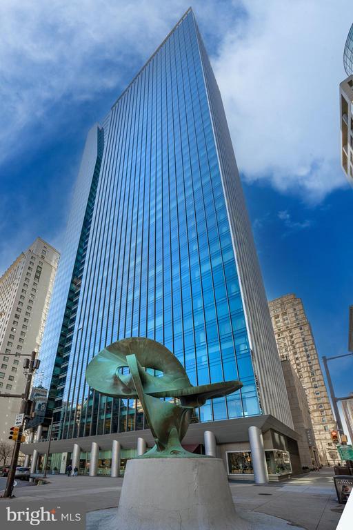 1414 S Penn Sq #23h