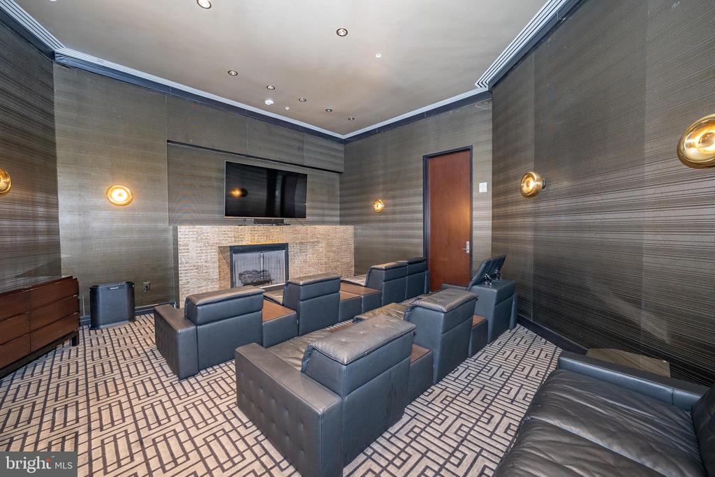 1414 S Penn Sq #23h