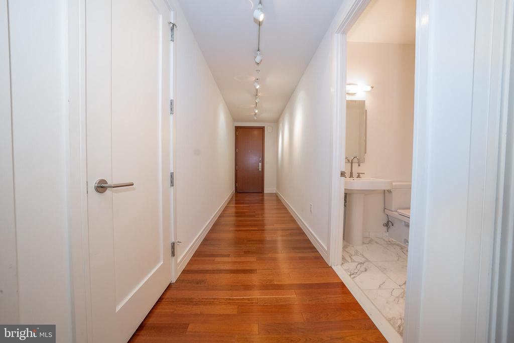 1414 S Penn Sq #23h