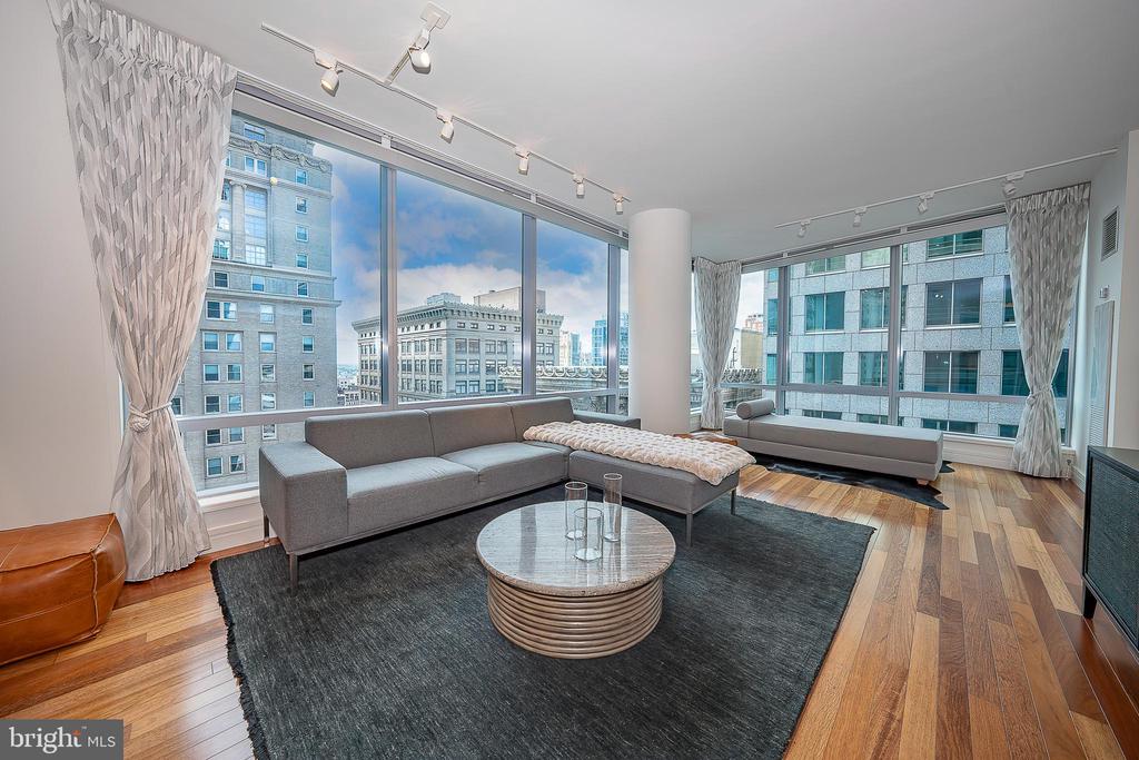 1414 S Penn Sq #23h