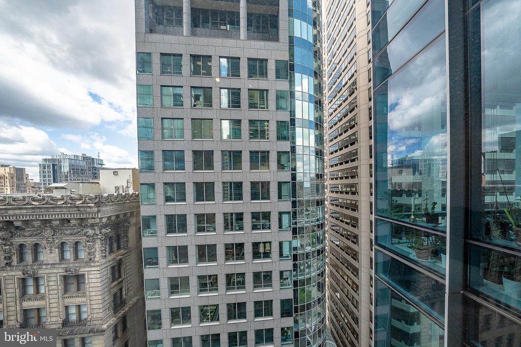 1414 S Penn Sq #23h