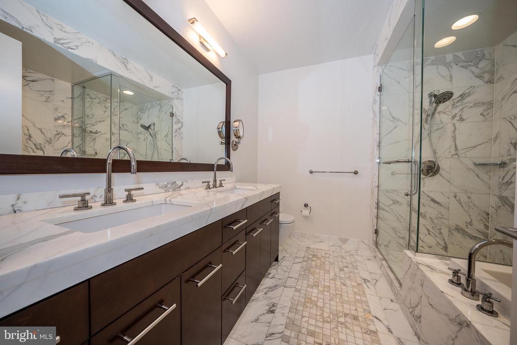 1414 S Penn Sq #23h