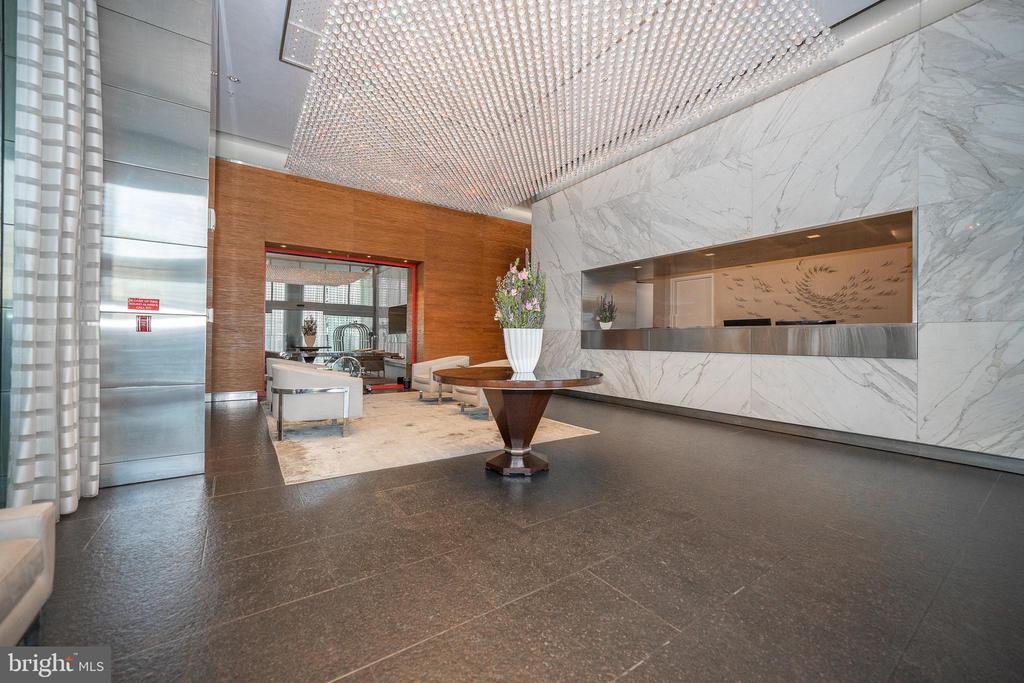 1414 S Penn Sq #23h