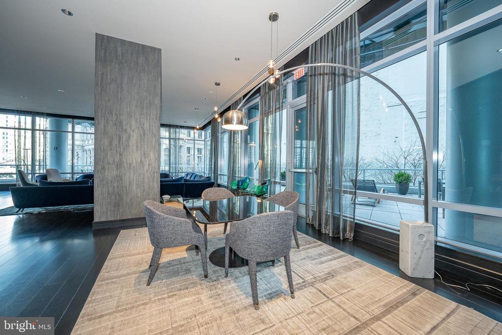 1414 S Penn Sq #23h