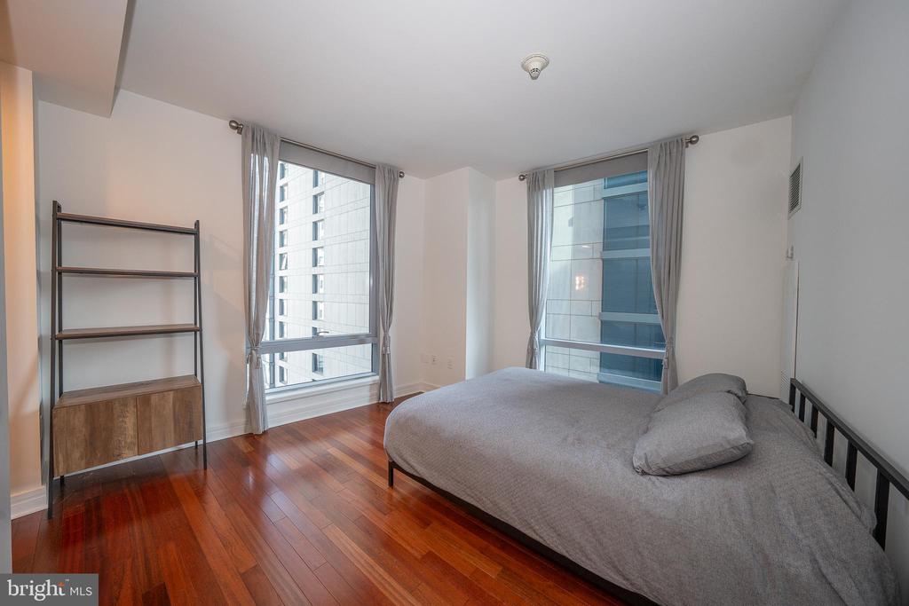 1414 S Penn Sq #23h