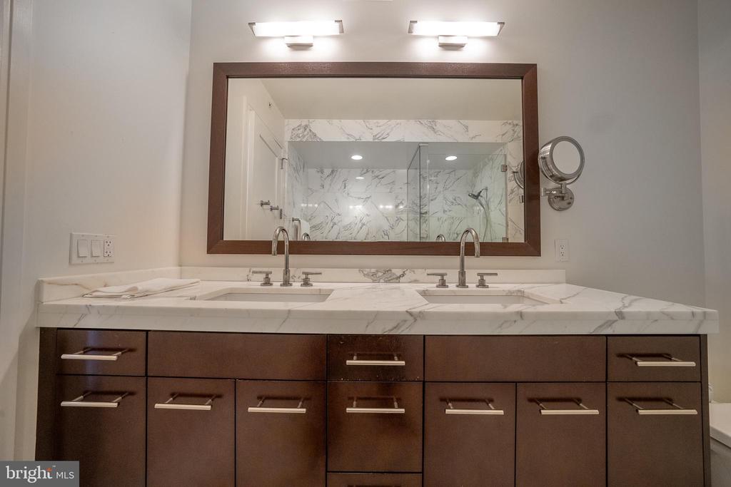 1414 S Penn Sq #23h