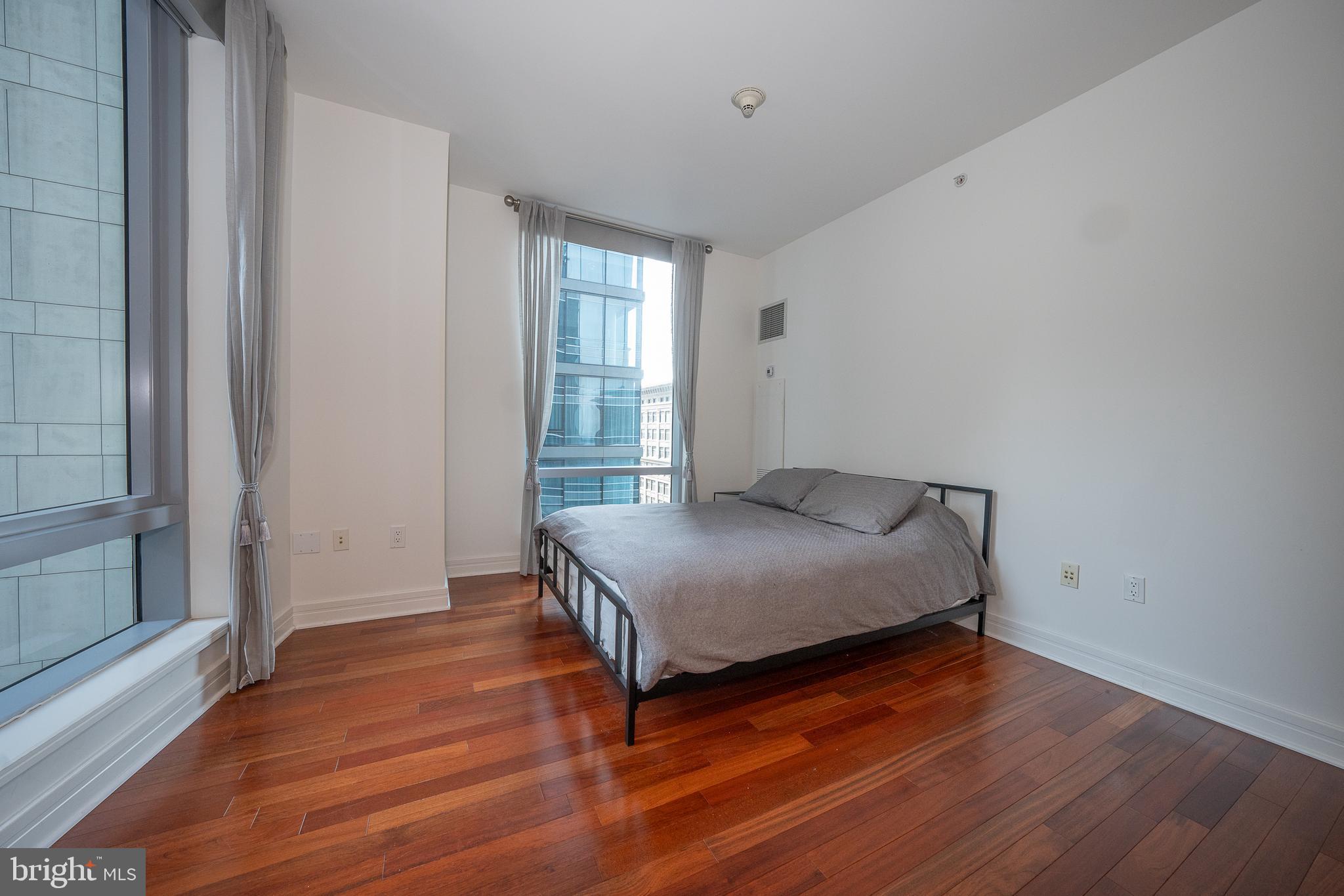 1414 S Penn Sq #23h