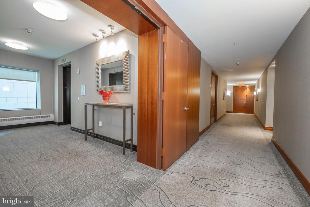 1414 S Penn Sq #23h