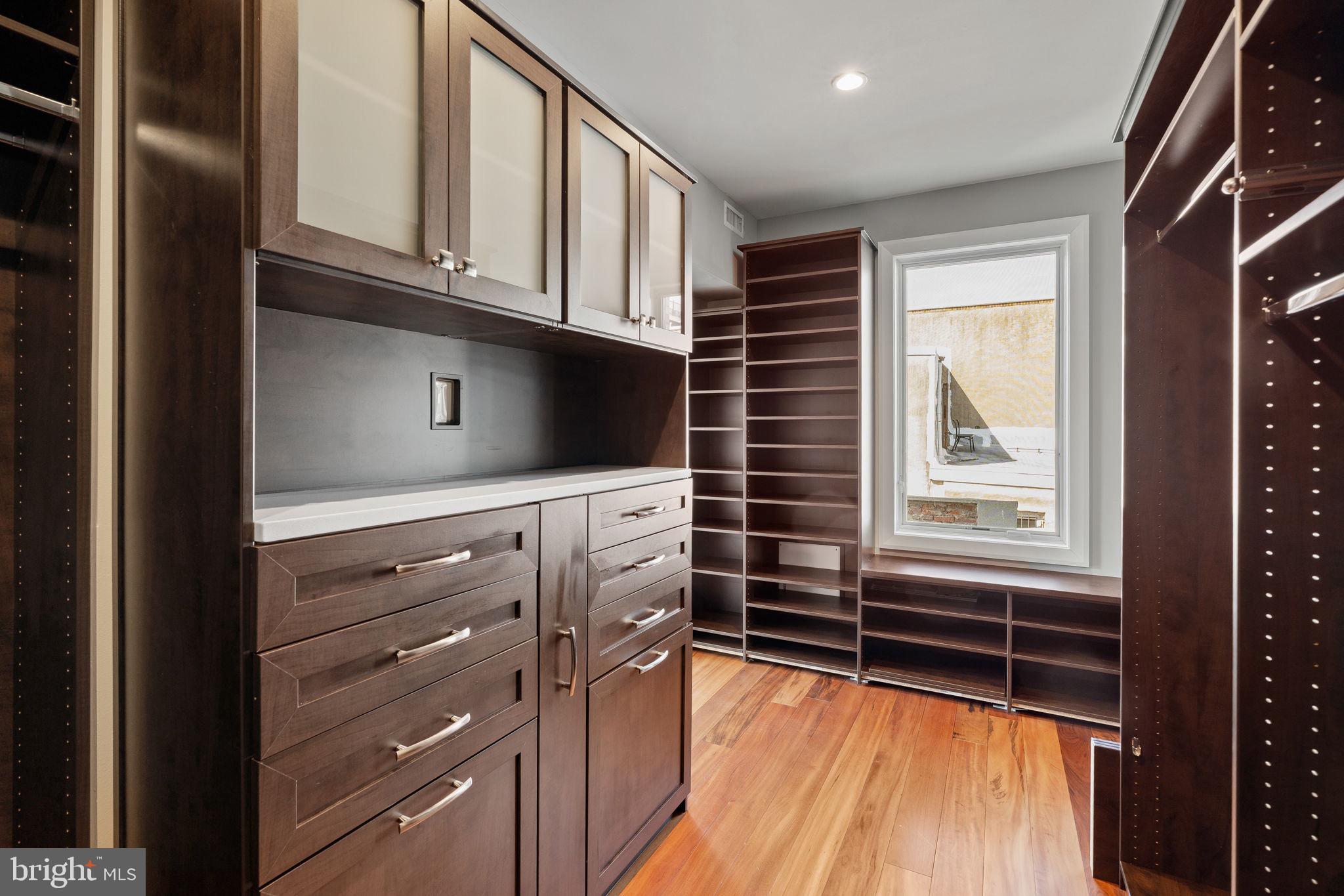 519 BAINBRIDGE STREET A