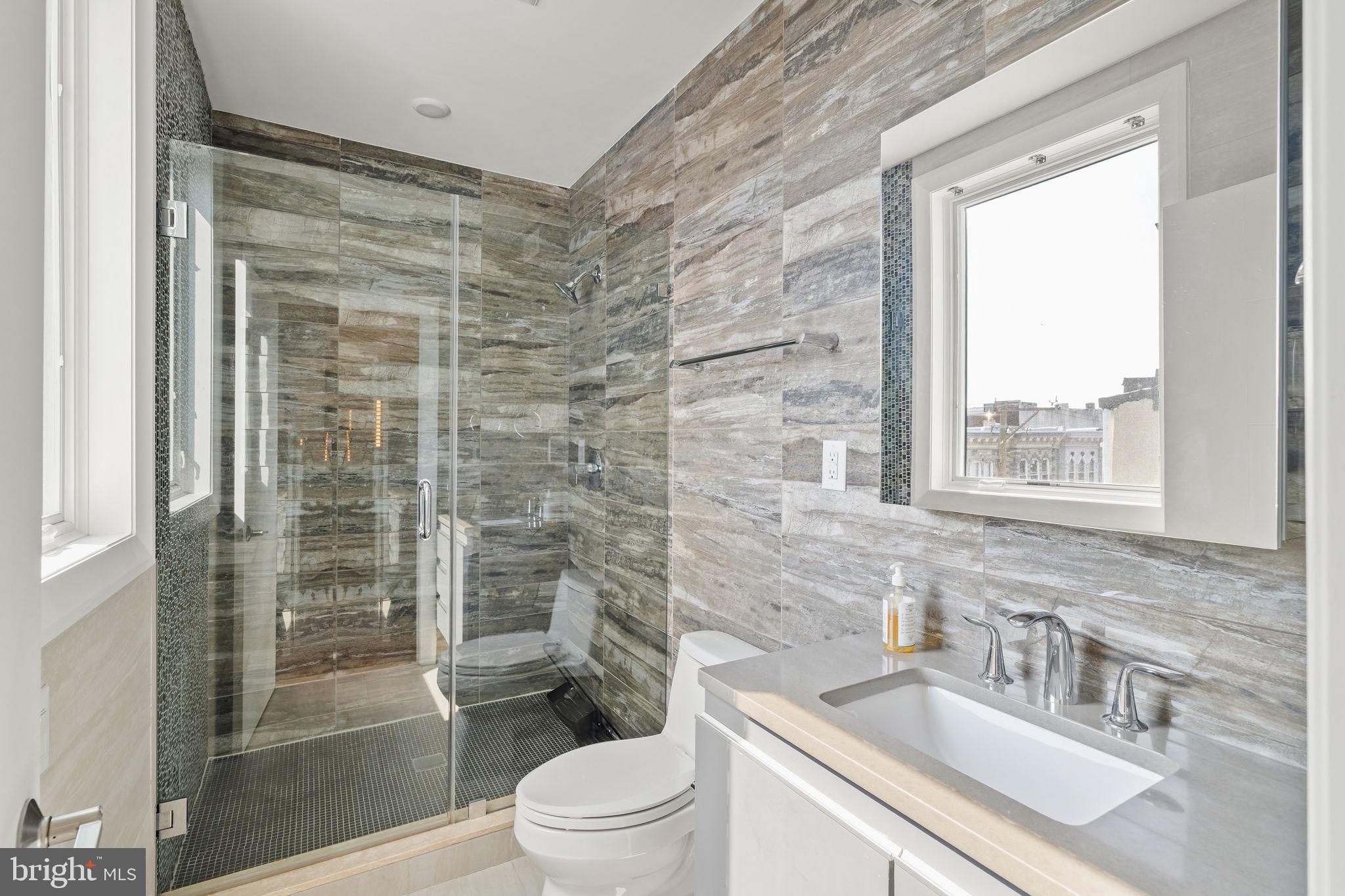 519 BAINBRIDGE STREET A